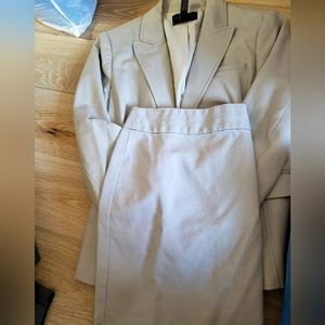Banana Republic skirt suit